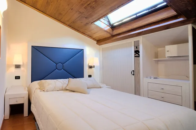 Skylight, Loft, Twin Beds, Maison Tofani 1/2