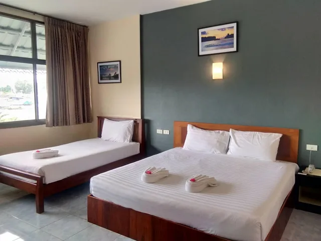 غرفة عائلية بسرير مزدوج وسرير فردي، Krabi Grand Place Hotel 1/1