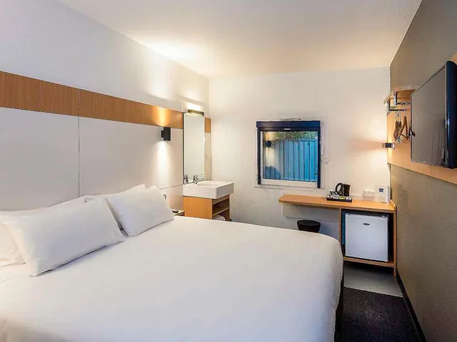 غرفة بسرير كوين، ibis budget Enfield 1/2