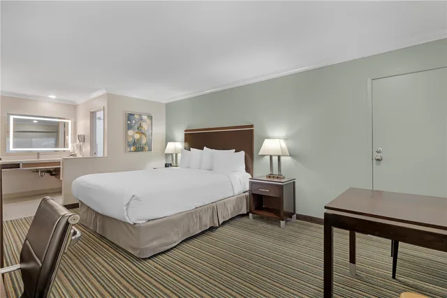 Room, King Bed, Best Western Courtesy Inn - Anaheim Park Hotel 2/3