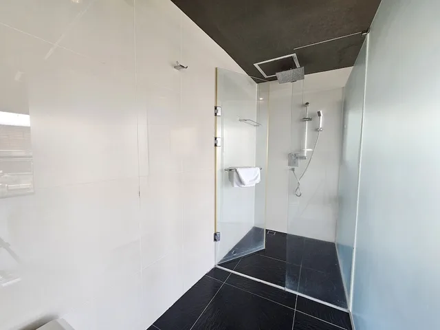 Spa, Premium, Twin Beds, King and Queen Bed, 29 Pyeong، Hotel Scarboro 7/7