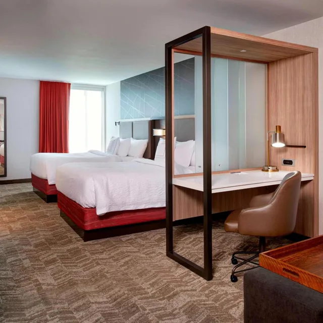 جناح بسريرين كوين مع سرير سحّاب إضافي مع أريكة لذوي الإعاقة، Springhill Suites Grand Rapids West 2/8