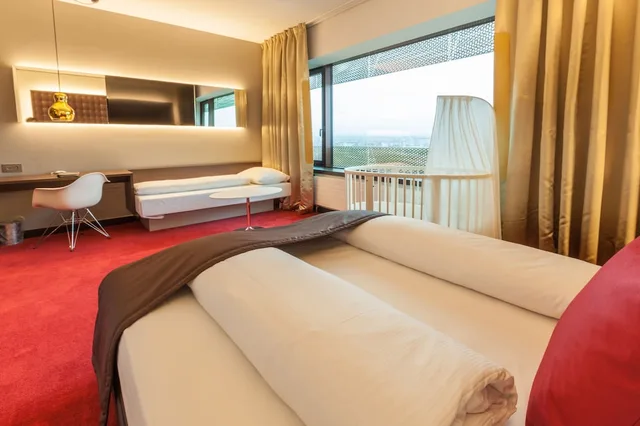 غرفة تنفيذية بسرير كينج، Airport Hotel Basel 3/4