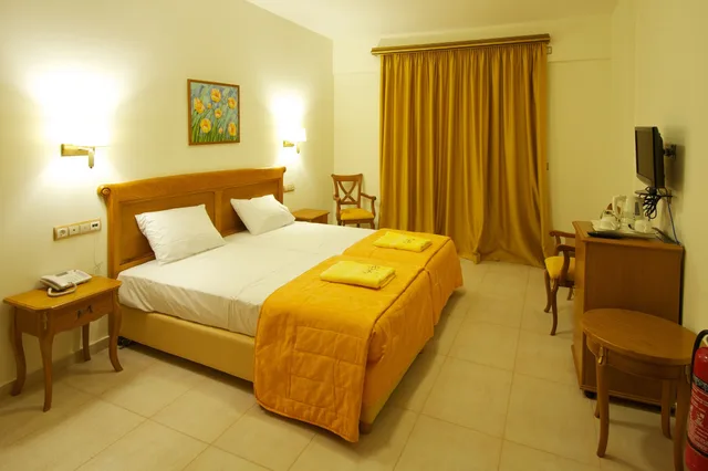 جناح عائلي بسرير مزدوج بإطلالة على البحر مع أريكة، Kefalonia Bay Palace by GHH 5/8