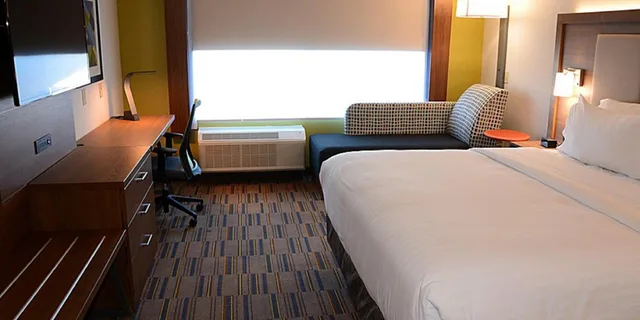 جناح بغرفة نوم واحدة لذوي الإعاقة، Holiday Inn Express Hotel And Suites N Myrtle Beach Little River 2/3