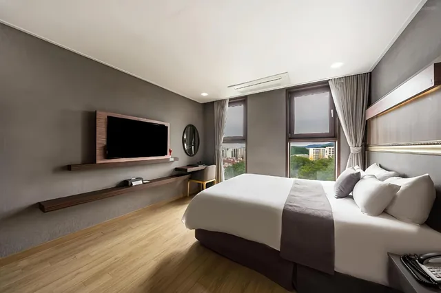 غرفة ديلوكس بسرير كوين، Hotel Lart Gimpo 6/10