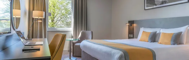 غرفة قياسية بسرير كوين، Maldron Hotel Belfast International Airport 3/8
