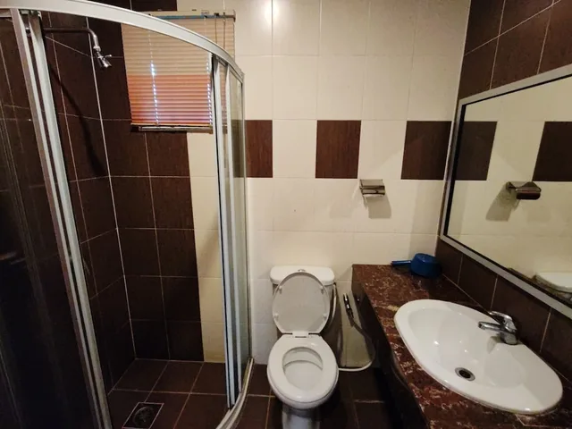 Studio, 1 Queen and 1 Single Bed, Iris House Resort 2/2