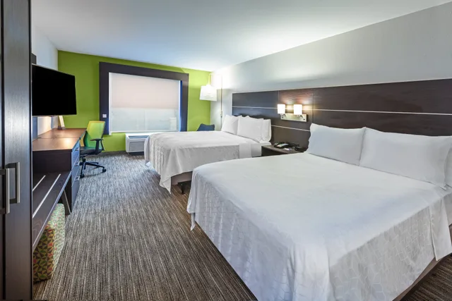 غرفة بسريرين لذوي الإعاقة، Holiday Inn Express New Orleans East 1/5