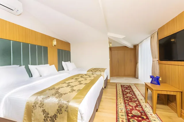 لوفت سوبيريور بسرير فردي بإطلالة على البحر بشرفة، Acra Hotel 1/1