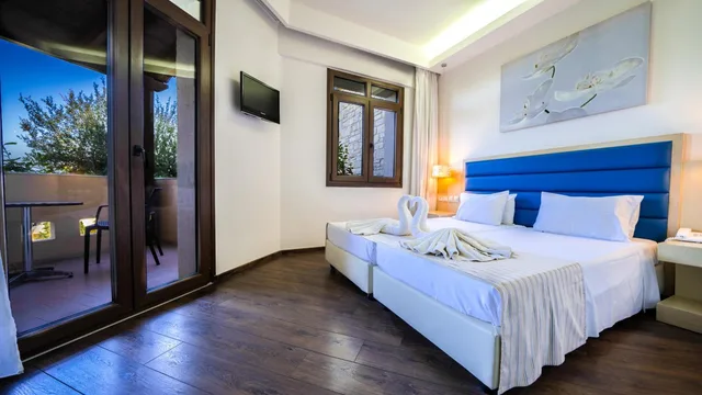 جناح سوبيريور، Forest Park Hotel 5/10