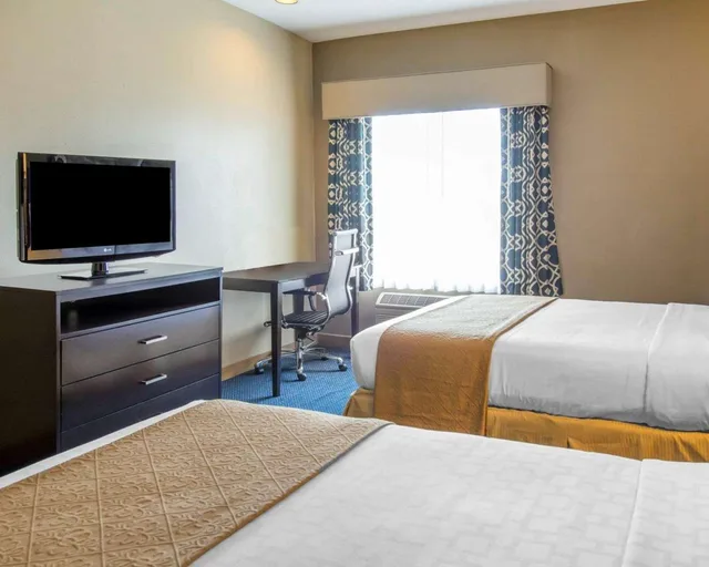 جناح بسريرين كوين، Garner Hotel Liberty Lake by IHG 1/2