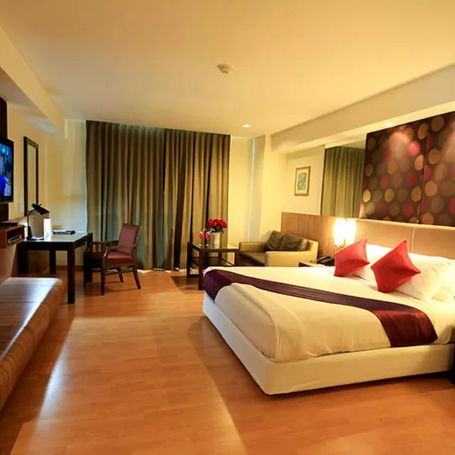 غرفة بسرير كينج، DYNASTY GRANDE HOTEL 2/10