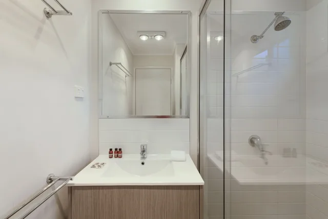 كابينة سوبيريور بسرير كوين وسرير بطابقين بغرفتي نوم، Discovery Parks - Byron Bay 2/2