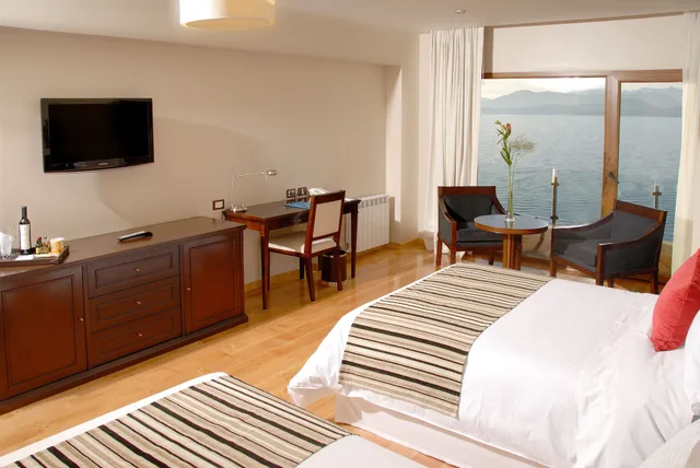 جناح جونيور بسريرين كوين بإطلالة على البحيرة، Alma del Lago Suites & Spa 4/5