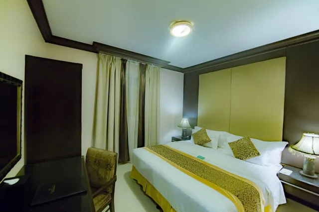 2 Bedrooms, Suite, King and Twin Beds, 2 Bathrooms، فندق بودل الملز(Boudl Al Malaz) 2/2