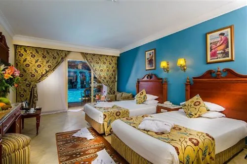 غرفة مفردة بإطلالة على المسبح، Titanic Palace 3/5