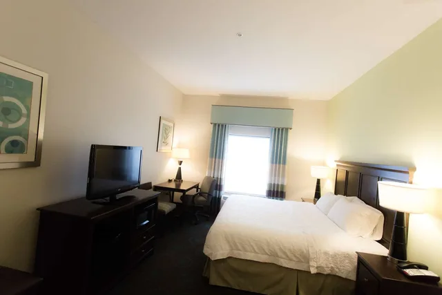 جناح استوديو بسرير كينج بحوض جاكوزي، Hampton Inn And Suites Middlebury In 1/3