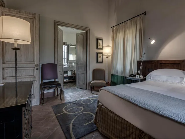 غرفة سوبيريور بسرير مزدوج، Castel Monastero 4/5