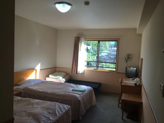 Semi Room, 2 Semi Double Beds, Mountain View, Smoking، Resort Inn Fuyo Kawaguchiko Inter Store 1/3