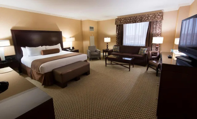 Silver, Suite، Bally S Shreveport Casino Hotel 1/3