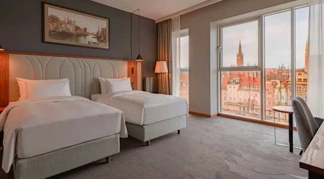 غرفة عائلية بسرير كوين بإطلالة على النهر، Radisson Hotel And Suites Gdansk 2/7