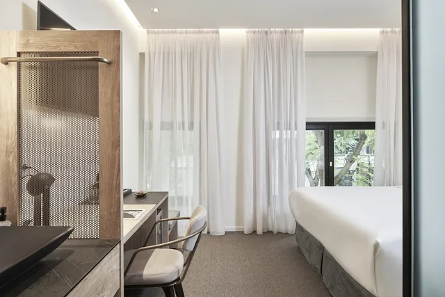 غرفة قياسية بسريرين منفصلين، NLH Monastiraki | Neighborhood Lifestyle Hotels 8/8