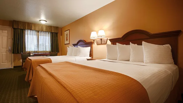 غرفة قياسية بسريرين كوين، Surestay Hotel By Best Western Fernley 1/5