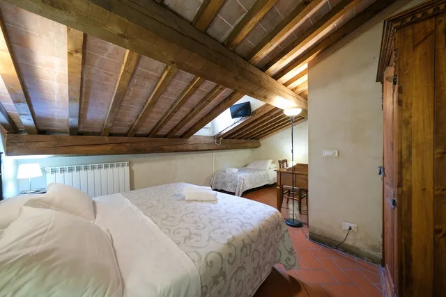 غرفة كلاسيكية ثلاثية بثلاثة أسرّة، Casa San Tommaso 2/7