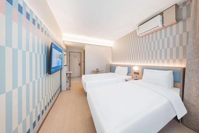 غرفة سوبيريور بسريرين منفصلين، Hanting Hotel Shanghai East China Normal University 1/2