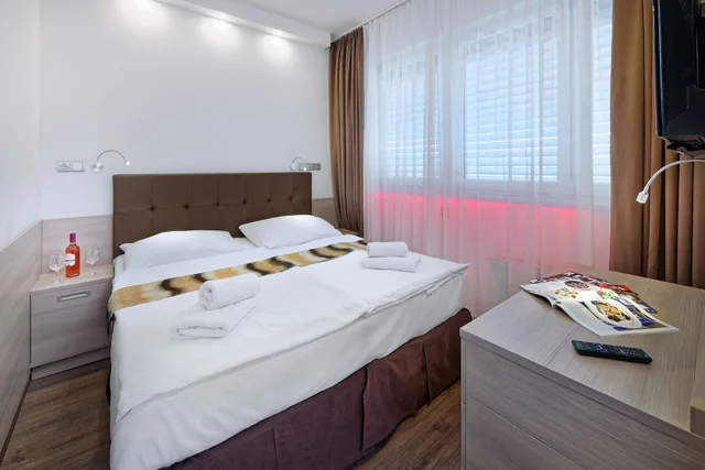 غرفة قياسية بسريرين منفصلين، Hotel Aura Design & Garden Pool 1/9