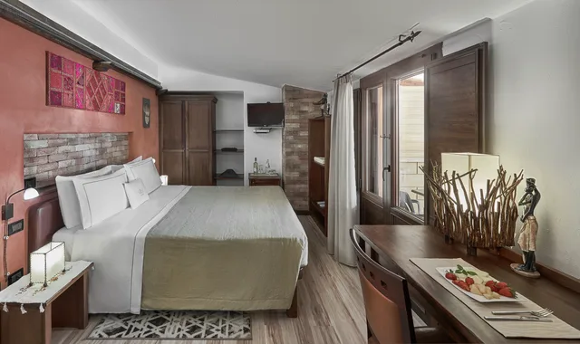 غرفة سوبيريور بسرير مزدوج بإطلالة على البحر، Hotel Rocca della Sena 1/3