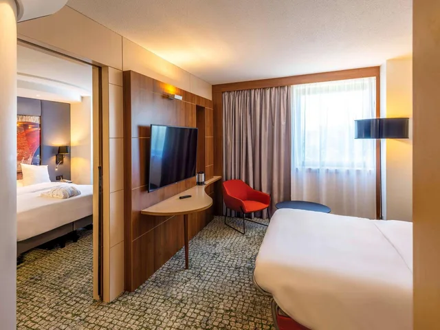 Superior, Suite, Sofa, Mercure Toulouse Centre Compans Hotel 3/9