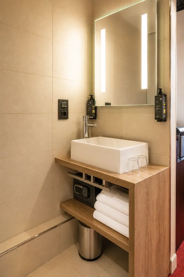 غرفة مفردة، Hotel Le Montmartre Saint Pierre 7/25
