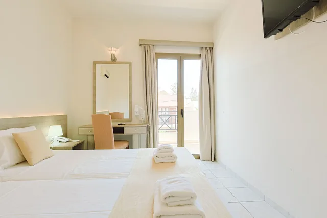 غرفة عائلية، Elmi Suites 1/10