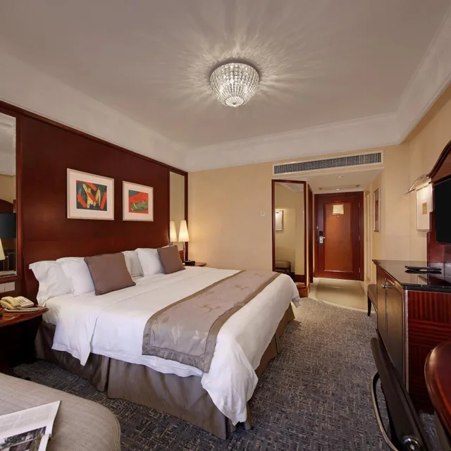 غرفة ملكية بريميير بسرير كينج، Hotel Royal Macau 2/3