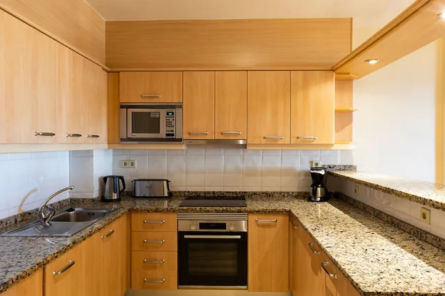 1 Bedroom, Deluxe, Suite, Queen Bed, Wyndham Grand Costa del Sol 8/8