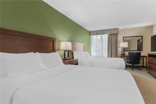 جناح بسريرين كوين مع أريكة، Best Western Fairmont 1/3