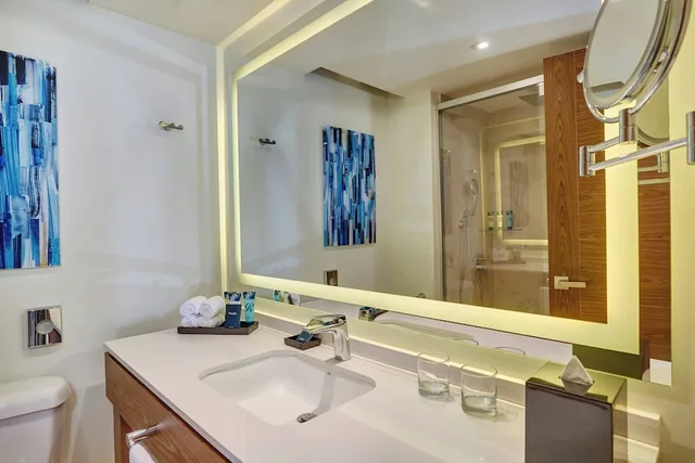 Diamond Club, Swim Out, Junior Suite, Luxury, 2 Queen Beds, Ocean Front, Sofa, Royalton Grenada, an Autograph Collection All-Inclusive Resort 6/7