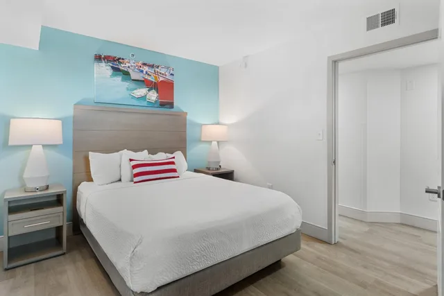 3 Bedrooms, Mariner, Condo, Deluxe, Ocean View، Compass Cove Resort 5/10