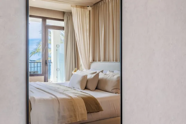 غرفة قياسية بسرير مزدوج بإطلالة على البحر بشرفة بغرفة نوم واحدة، Hotel Hoposa Uyal 5/8