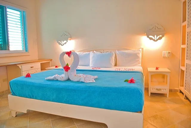 Family, Triple, 3 Double Beds, Ocean Front, Kitchenette، Hotel Villas Las Palmas Al Mar 6/10