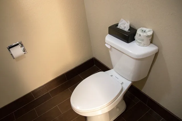 غرفة قياسية بسريرين كوين، Days Inn by Wyndham Joplin 7/9