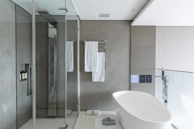 جناح، Suryaa Hotel Pinhais, Curio Collection by Hilton 8/9