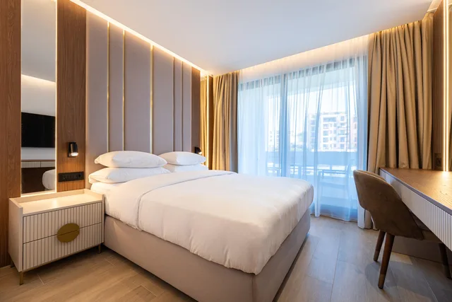 غرفة قياسية بشرفة، Radisson Resort Ruza Vjetrova 1/1