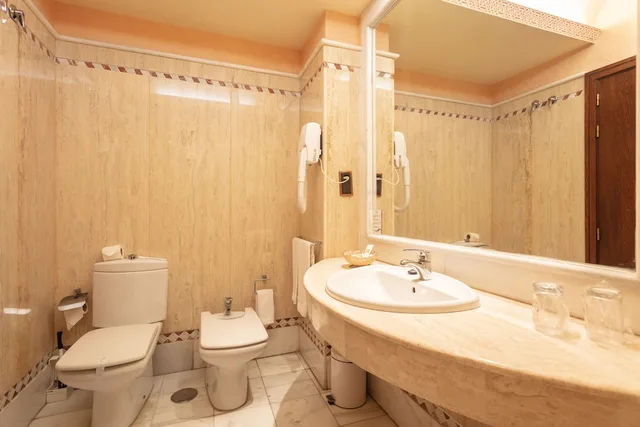 Room, 3 Beds, with Extra Bed, Abades Guadix 2/2