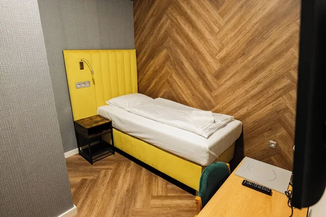غرفة قياسية مفردة بإطلالة على الفناء، Pilvax Hotel Budapest 7/12