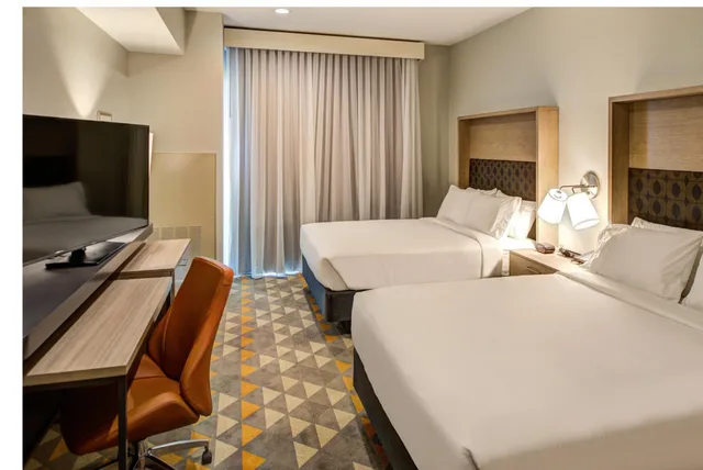 جناح لذوي الإعاقة، Holiday Inn Hotel Suites Houston West Katy Mills 1/6