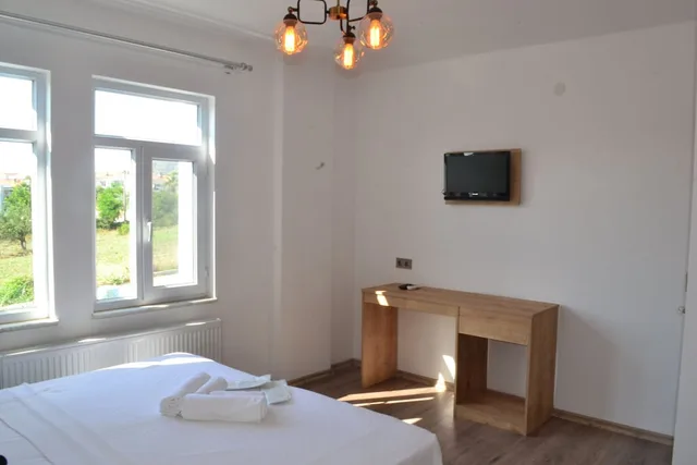 غرفة جونيور بسرير مزدوج بإطلالة على الفناء، Parli Hotel 4/10