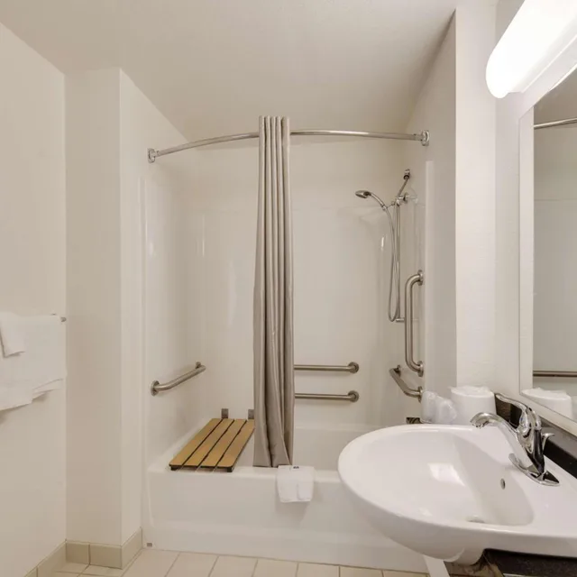 غرفة رباعية لذوي الإعاقة، Motel6 Virginia Beach, VA 9/10